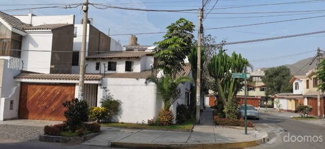 Exclusiva Residencia en La Molina: Elegancia y Comodidad en Cada Rincón