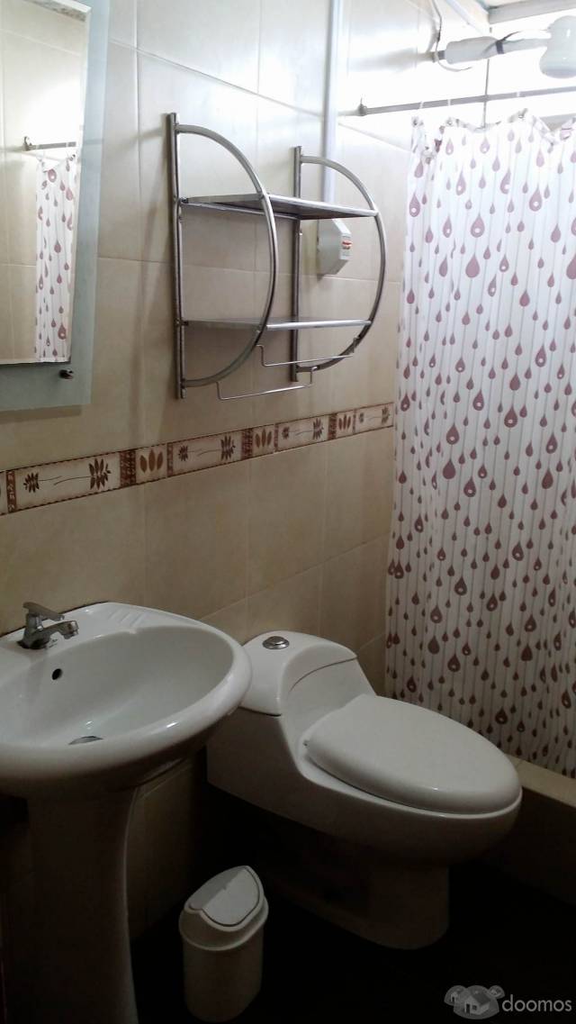alquiler habitacion baño privado e independiente en Benavides