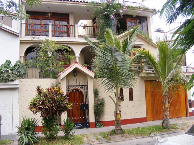 Alquilo departamento amoblado para turistas y ejecutivos en Chorrillos Lima Peru
