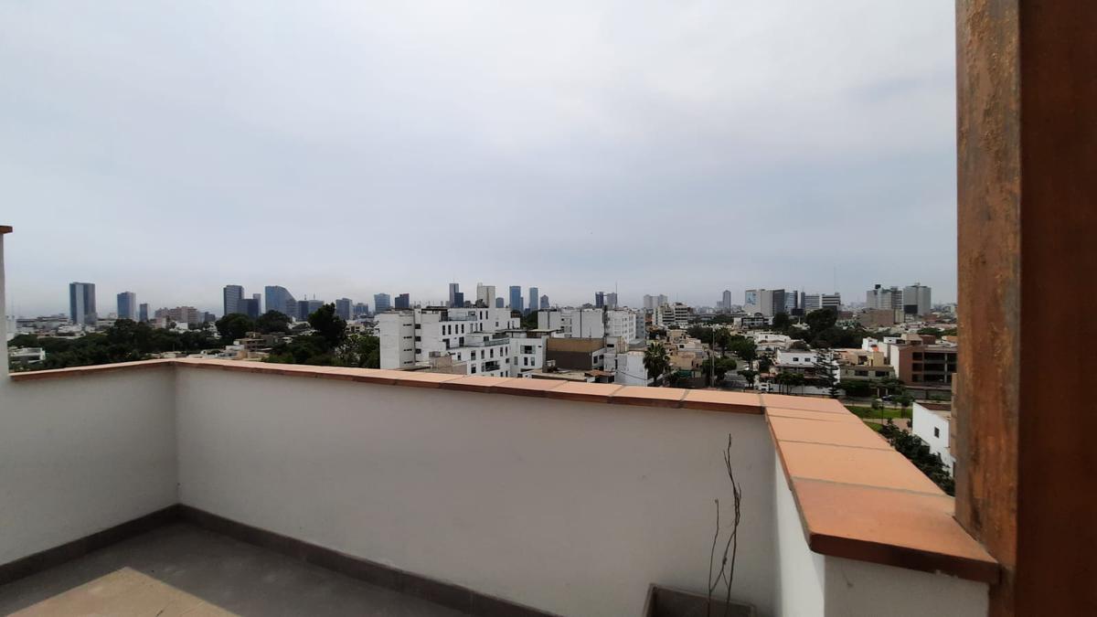 Hermoso en Lima TOP, duplex con 2 cocheras, terraza con vista al centro financiero de San Isidro